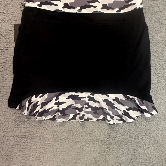 Belyn Key Women’s Golf Camouflage Top with Black Skirt - Picture 4 of 8
